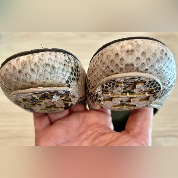 Tory Butch Snakeskin Ballet Flats.  Size 9 - Picture 3 of 7